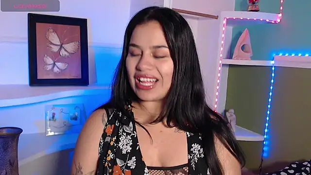 Snapshot of SamanthaSmiithh chatting on 12-15-25, 12:48 SamanthaSmiithh online show from 12-15-25, 12:48