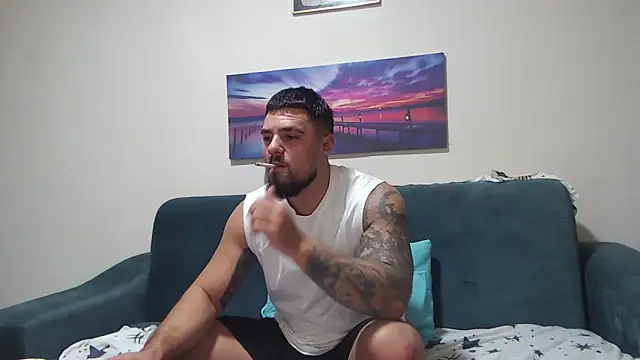 Tiberius hunk online show from 10-18-25, 03:09