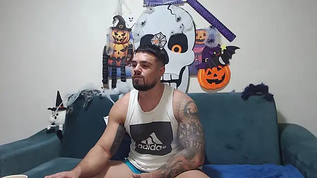 Tiberius hunk online show from 11-10-25, 03:05