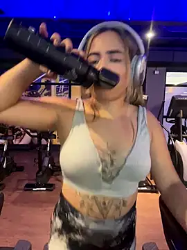 lunaxxx 69 online show from 10-07-25, 09:34