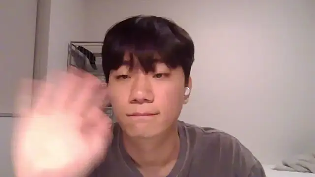 Snapshot of sdamvo2 chatting on 03-07-25, 10:24 sdamvo2 online show from 03-07-25, 10:24