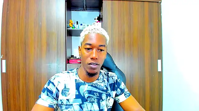 Dreamastercum  online show from 10-09-25, 01:53