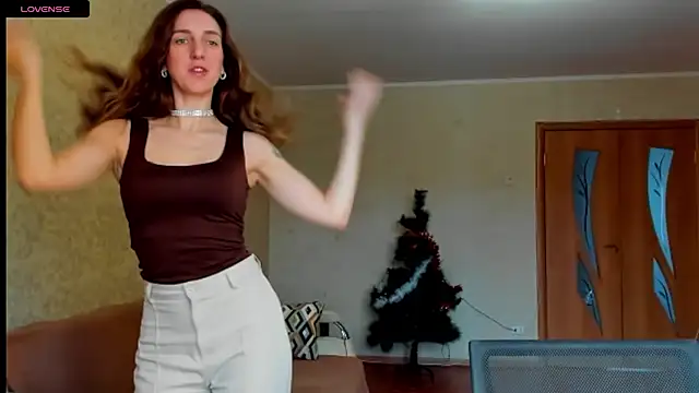 desired zzoya online show from 12-18-25, 03:56