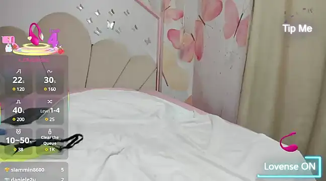 sweetiepeach  online show from 03-18-25, 05:41