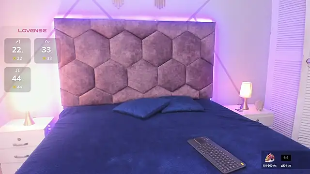 aurora collinss  online show from 03-14-25, 12:29