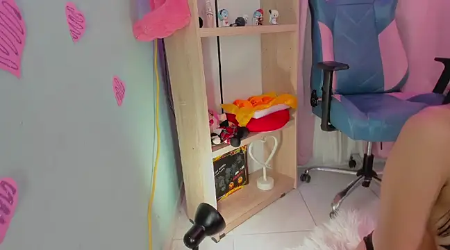 Olivia pretty  online show from 03-15-25, 07:59