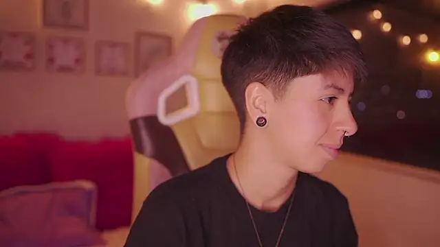 tommy blue online show from 03-05-26, 01:56