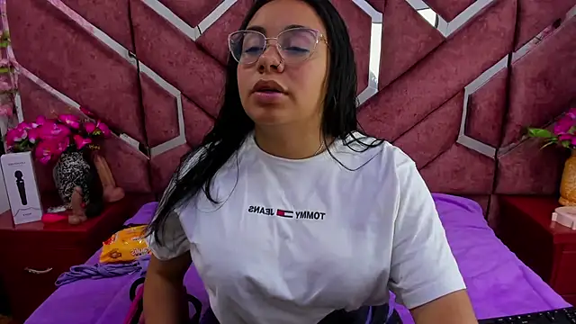  Violeta 18 online show from 11-28-25, 03:20