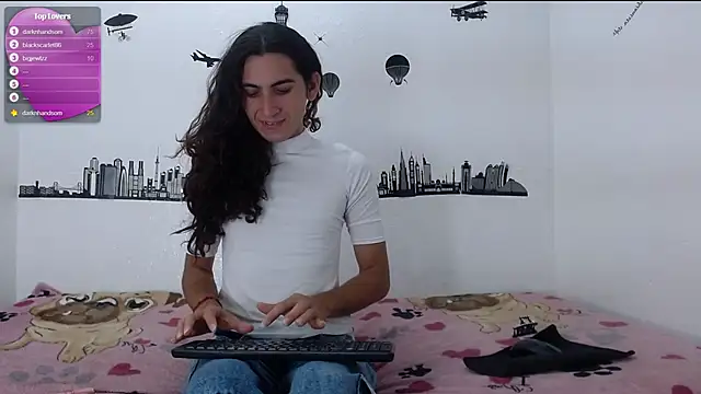 Snapshot of PITERVAGINA chatting on 03-04-25, 05:03 PITERVAGINA online show from 03-04-25, 05:03