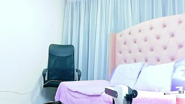 scarlettbooty online show from 10-15-25, 02:22