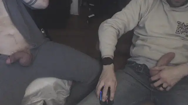 Snapshot of weknowourworth6999 chatting on 10-26-25, 09:48 weknowourworth6999 online show from 10-26-25, 09:48