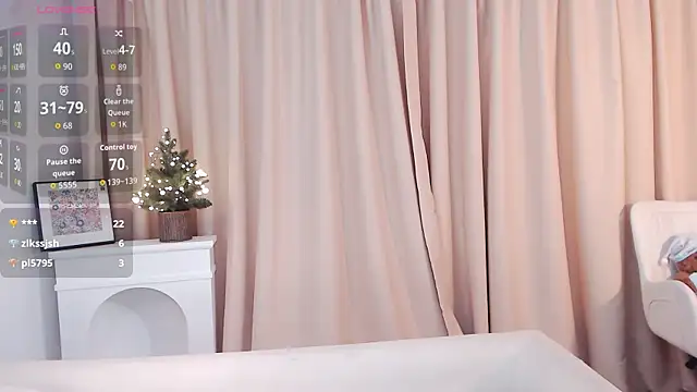 honey113 online show from 11-18-25, 02:54