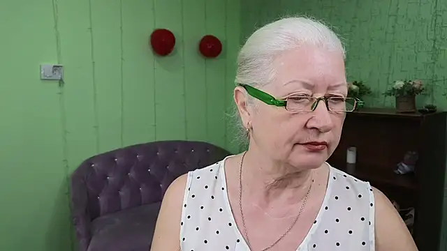 Snapshot of Maya_Mayflower chatting on 03-11-25, 06:10 Maya Mayflower online show from 03-11-25, 06:10