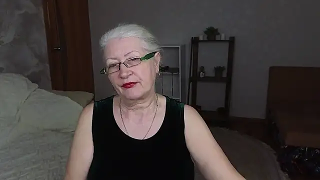 Snapshot of Maya_Mayflower chatting on 03-20-25, 12:22 Maya Mayflower online show from 03-20-25, 12:22