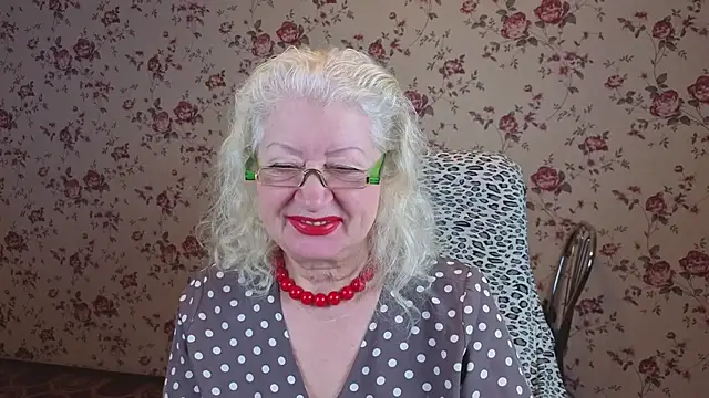 Snapshot of Maya_Mayflower chatting on 11-16-25, 04:07 Maya Mayflower online show from 11-16-25, 04:07