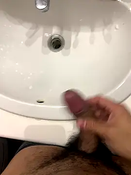 Snapshot of Runstat chatting on 09-23-25, 08:34 Runstat online show from 09-23-25, 08:34