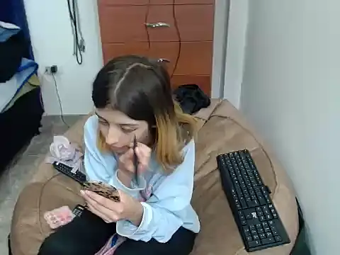 KratosAfroditacs online show from 11-07-25, 02:33