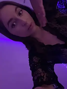 AlisaQSky online show from 10-13-25, 03:12