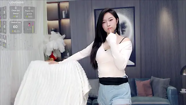 October 10 online show from 03-08-26, 05:00