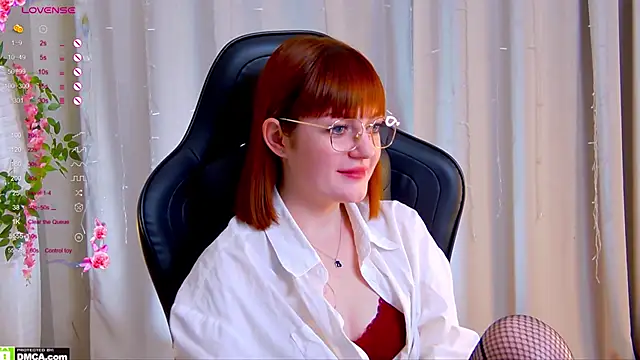 Ashley Nicks online show from 10-27-25, 02:04