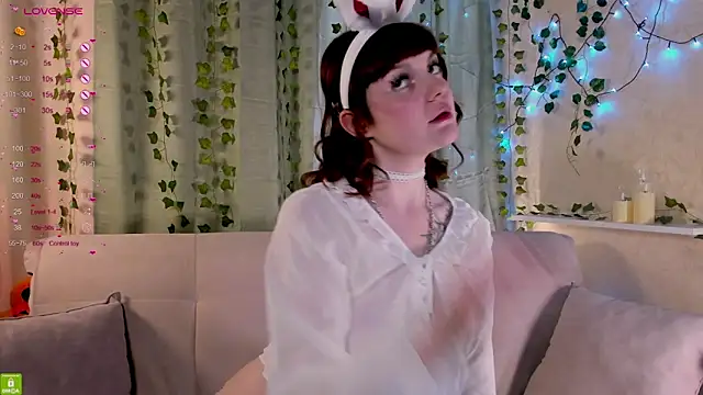 Ashley Nicks online show from 04-05-26, 02:09