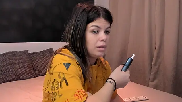 Snapshot of EllyMilf chatting on 03-16-25, 08:54 EllyMilf online show from 03-16-25, 08:54