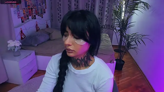 CharimgSabrina online show from 01-12-26, 06:07