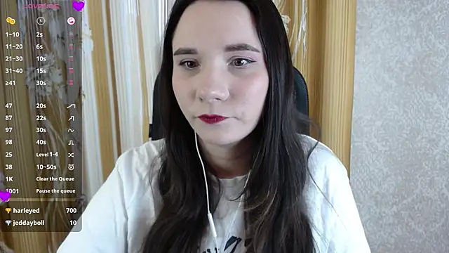 Snapshot of KateForLove chatting on 03-13-25, 01:29 KateForLove online show from 03-13-25, 01:29