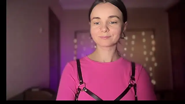 lanaloulou online show from 09-08-25, 11:26