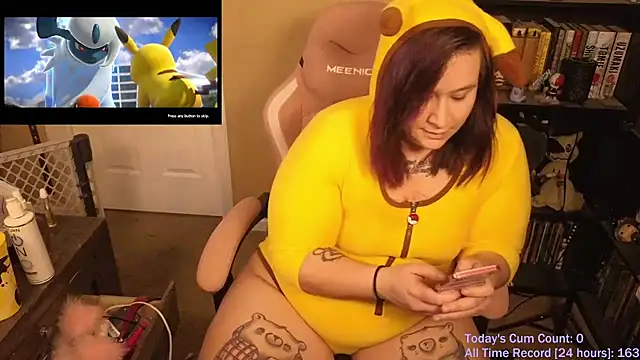 Snapshot of VioletNova chatting on 02-09-26, 02:54 VioletNova online show from 02-09-26, 02:54