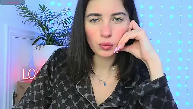 neferutt online show from 01-19-26, 01:48