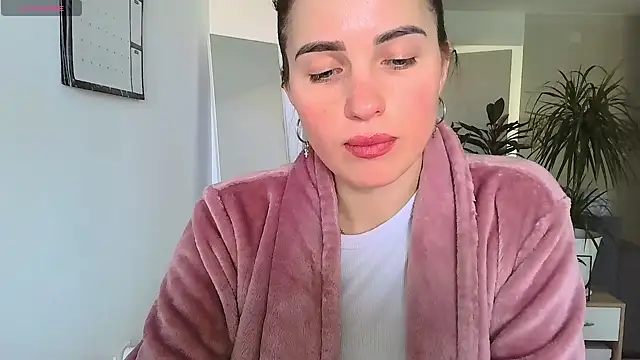 neferutt online show from 02-17-26, 01:18