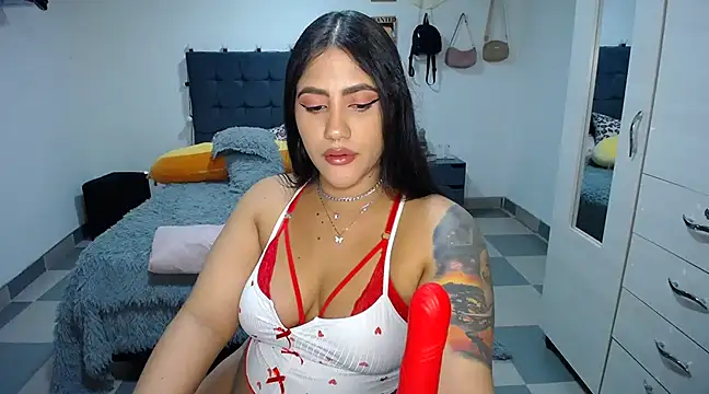 Snapshot of Genova_69 chatting on 03-09-25, 03:54 Genova 69 online show from 03-09-25, 03:54