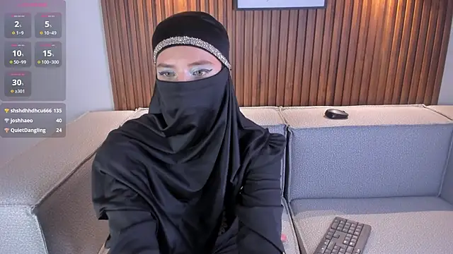 Snapshot of salma_arabicc chatting on 03-10-25, 06:49 salma arabicc online show from 03-10-25, 06:49