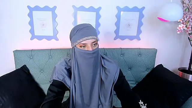 Snapshot of salma_arabicc chatting on 03-22-25, 07:15 salma arabicc online show from 03-22-25, 07:15