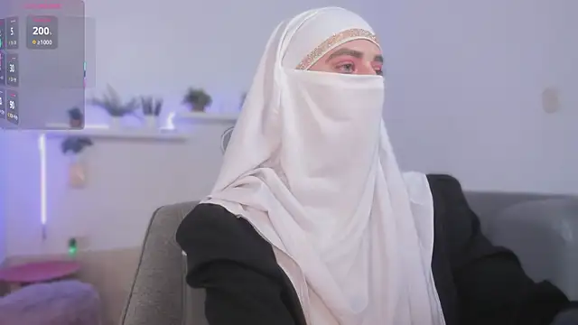 Snapshot of salma_arabicc chatting on 09-09-25, 04:01 salma arabicc online show from 09-09-25, 04:01