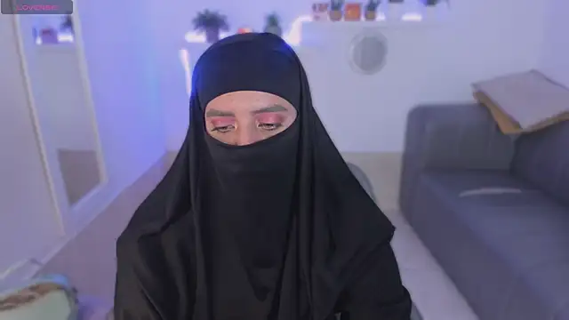 Snapshot of salma_arabicc chatting on 10-09-25, 04:10 salma arabicc online show from 10-09-25, 04:10