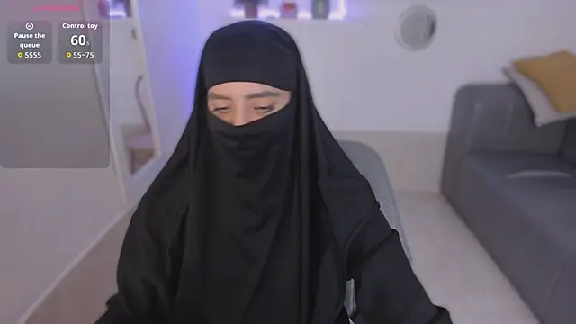 Snapshot of salma_arabicc chatting on 10-14-25, 04:02 salma arabicc online show from 10-14-25, 04:02