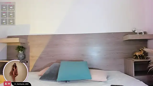 alison222  online show from 03-17-25, 08:09