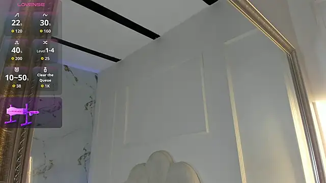 Snapshot of Candaceoweens chatting on 11-26-25, 03:40 Candaceoweens online show from 11-26-25, 03:40