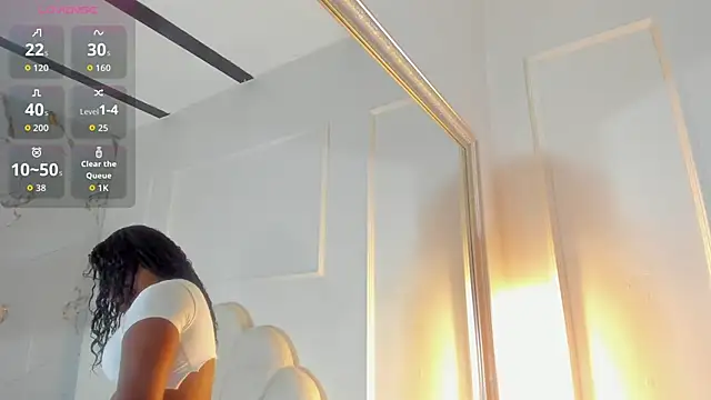 Snapshot of Candaceoweens chatting on 12-03-25, 03:36 Candaceoweens online show from 12-03-25, 03:36