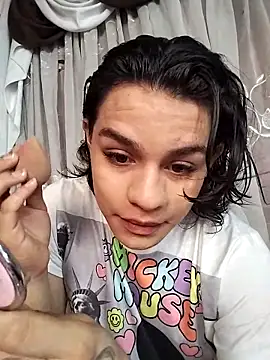 Moonroxe  online show from 03-04-25, 05:13