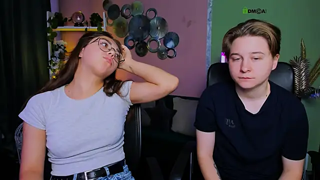 Snapshot of kiki_swan chatting on 10-17-25, 05:54 kiki swan online show from 10-17-25, 05:54