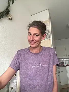 HerrundFrau-M online show from 03-11-25, 07:37