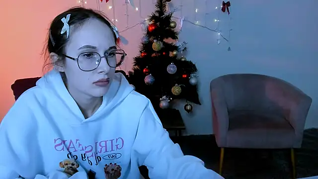 Snapshot of mona_cloud chatting on 01-09-26, 12:13 mona cloud online show from 01-09-26, 12:13