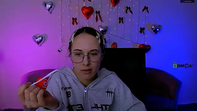 Snapshot of mona_cloud chatting on 02-10-26, 07:51 mona cloud online show from 02-10-26, 07:51