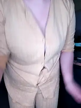 Snapshot of patrona_sexooo chatting on 02-01-26, 09:46 patrona sexooo online show from 02-01-26, 09:46