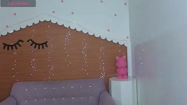 emma wockll t online show from 04-08-26, 01:33