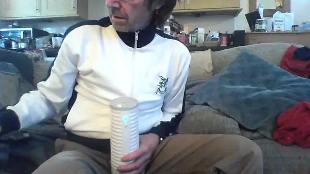 Snapshot of Grower_and_shower chatting on 11-10-25, 02:27 Grower and shower online show from 11-10-25, 02:27