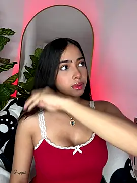 Snapshot of _Emily_Thompson_ chatting on 10-27-25, 10:41 Emily Thompson online show from 10-27-25, 10:41